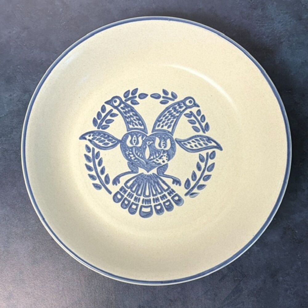 Vintage Pfaltzgraff Yorktowne Pie Plate 9.5" Distelfink Bird Stoneware USA